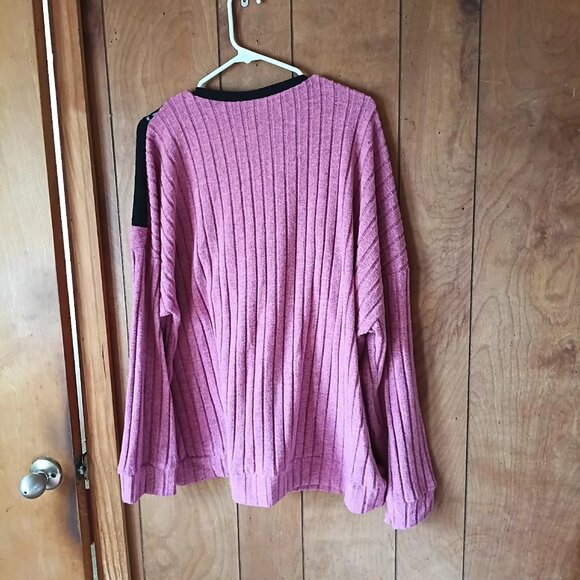 plus size womens pink and black long sleeve pullover sweater size 5X - Picture 4 of 4